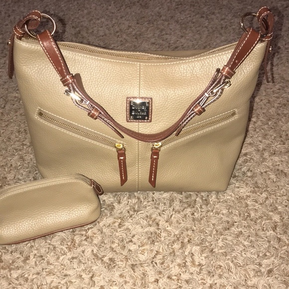 Dooney & Bourke Handbags - Dooney and Bourke leather hobo